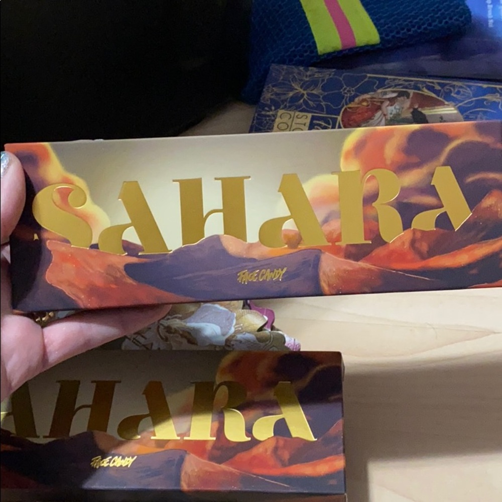 FACE CANDY SAHARA PALLET NIB NEVER TOUCHED